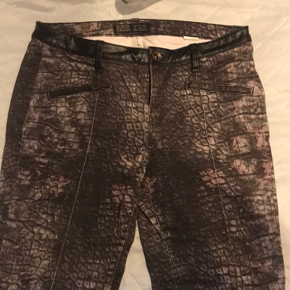 Snake print pants - Picture 2 of 3